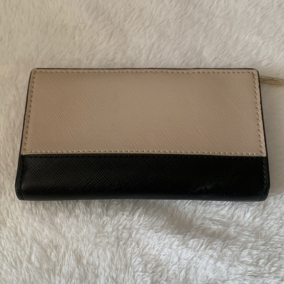 Kate Spade Wallet - Picture 6 of 15